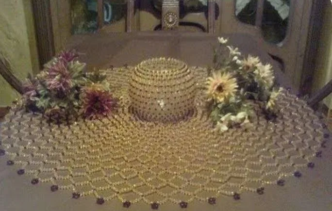 فازة دائرية مع غطاء